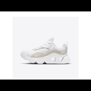 Brand New women’s Nikes